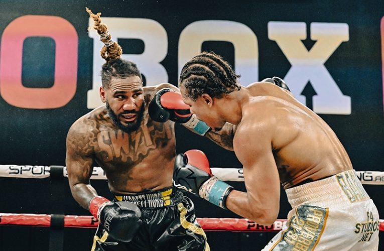 JARRETT HURD AND JEISON ROSARIO BATTLE TO EXHAUSTING DRAW