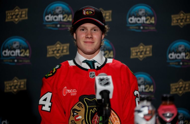 VANACKER, BLACKHAWKS PROSPECT, READY FOR ‘KEY ROLE’ IN OHL AFTER SURGERY